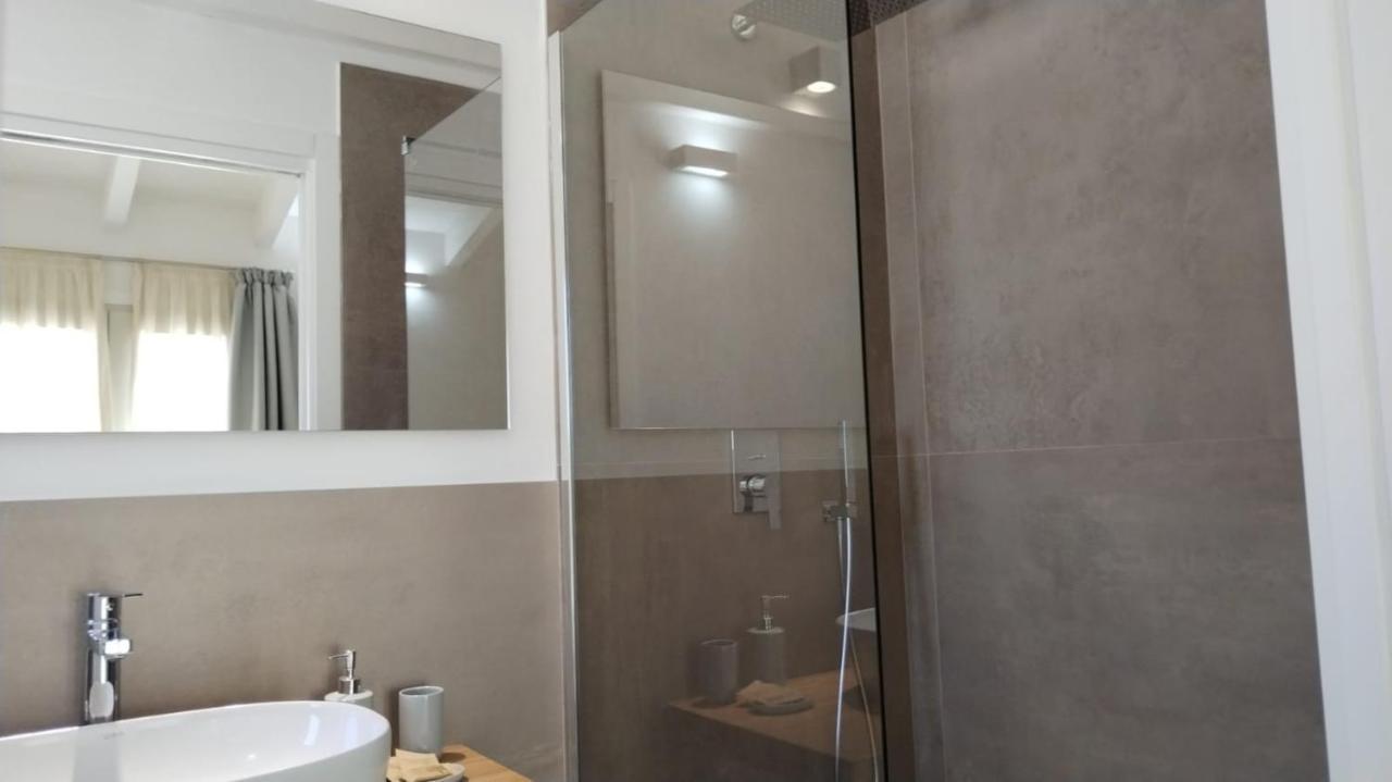 Villa Est San Teodoro  Exteriér fotografie