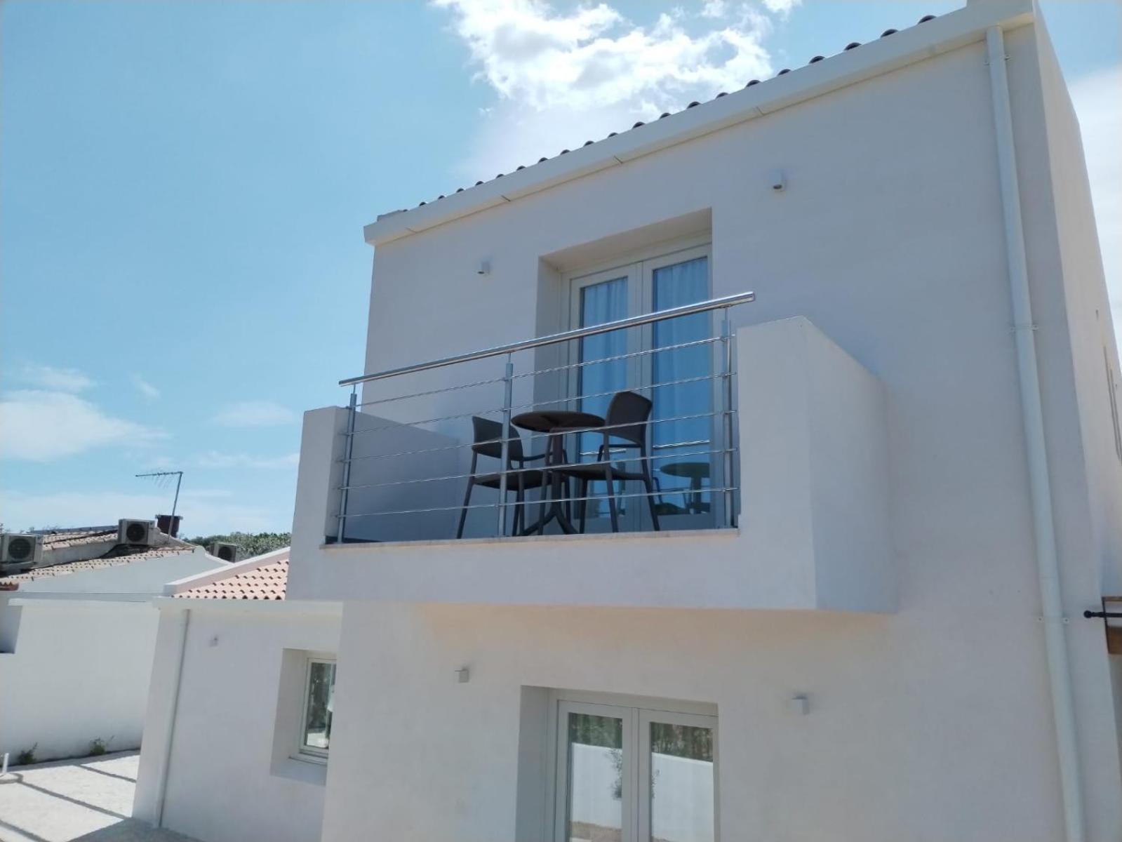 Villa Est San Teodoro  Exteriér fotografie