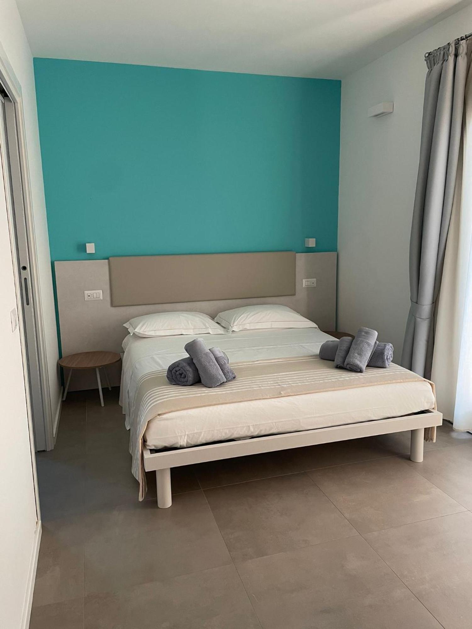 Villa Est San Teodoro  Exteriér fotografie